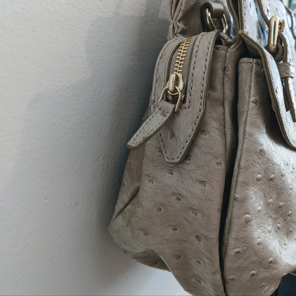 Marc Jacobs Aurora Ostrich Embossed Beige Satchel Purse Beige Off White - Picture 3 of 10